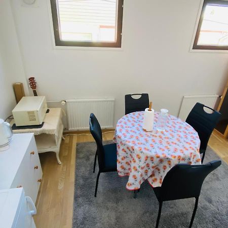 Two Bedrooms,Dining Area And Bathroom With Private Entrance Kotka Exteriér fotografie
