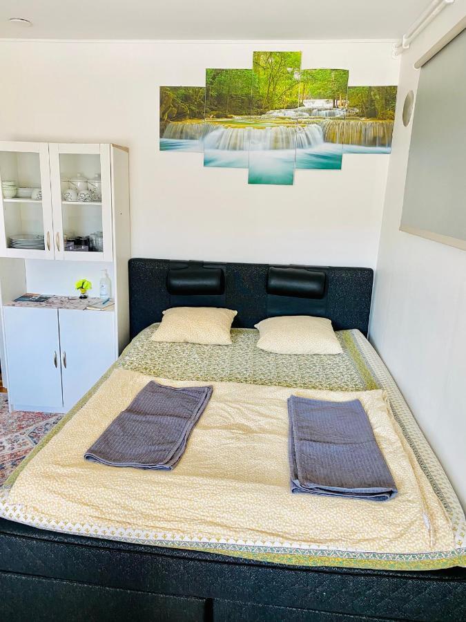 Two Bedrooms,Dining Area And Bathroom With Private Entrance Kotka Exteriér fotografie